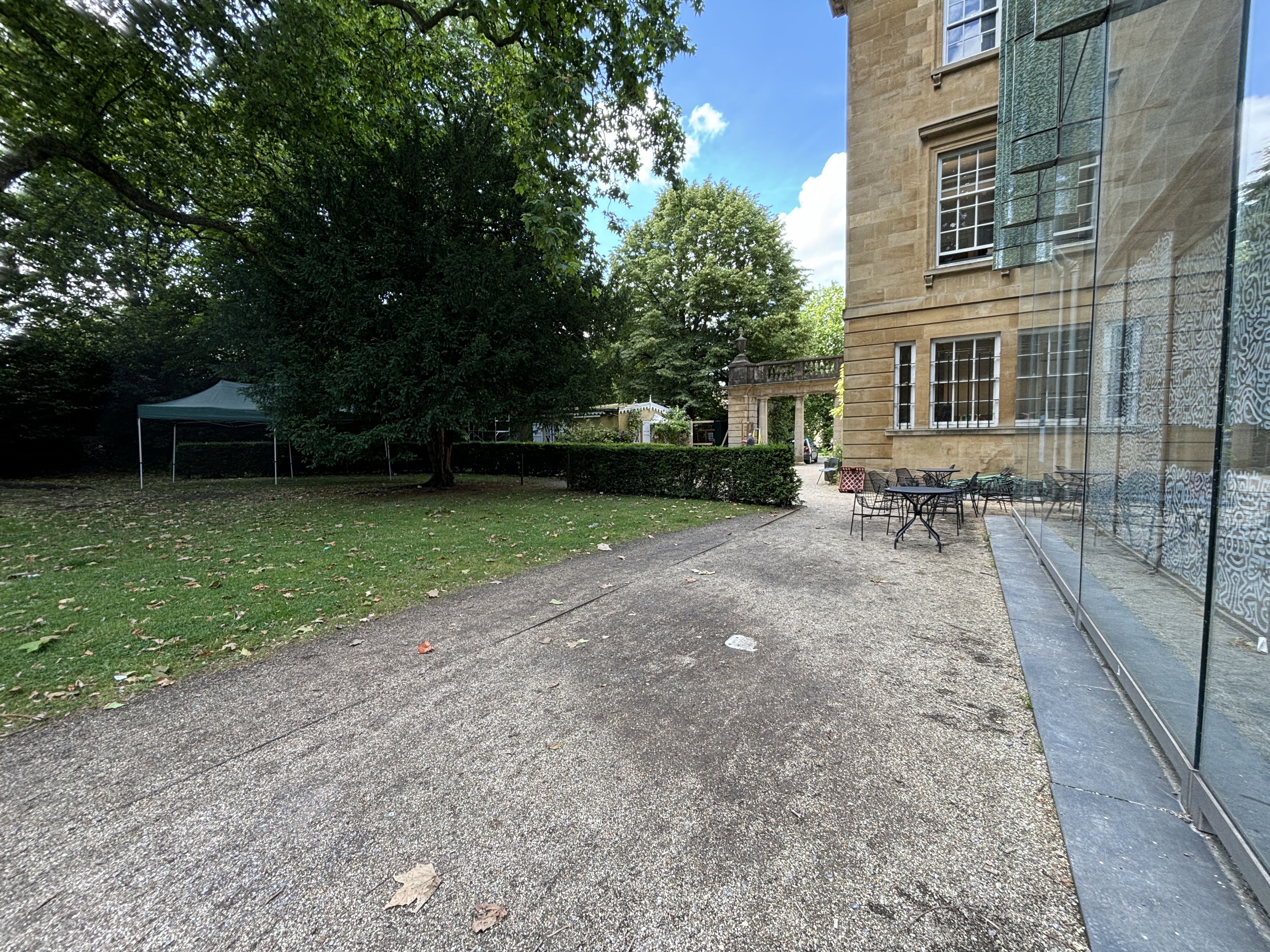 Wellbeing area and access to front of the Holburne